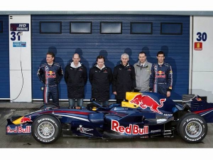 Red Bull подписал контракт с тест-пилотом.